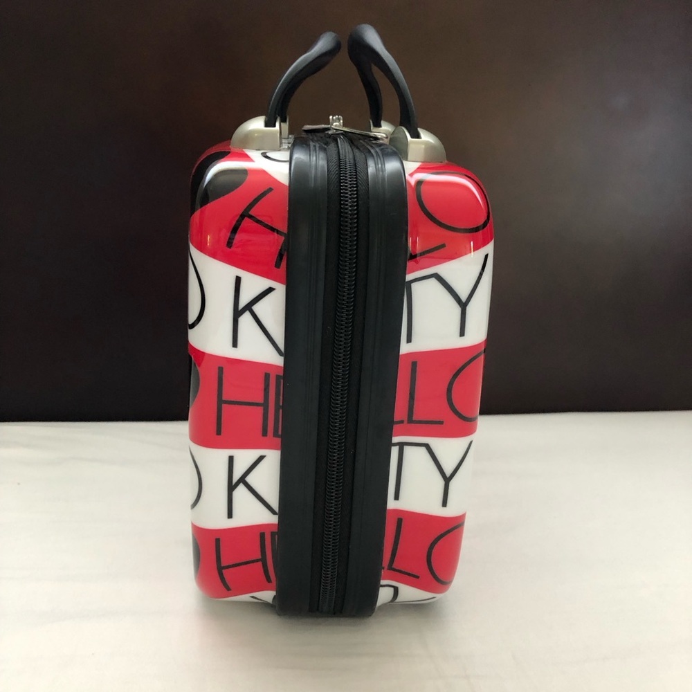Hello Kitty hardshell travel case - Picture 5 of 12